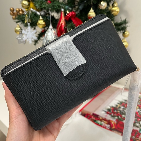 ‼️SOLD ‼️MK Phone Wallet - Picture 5 of 6